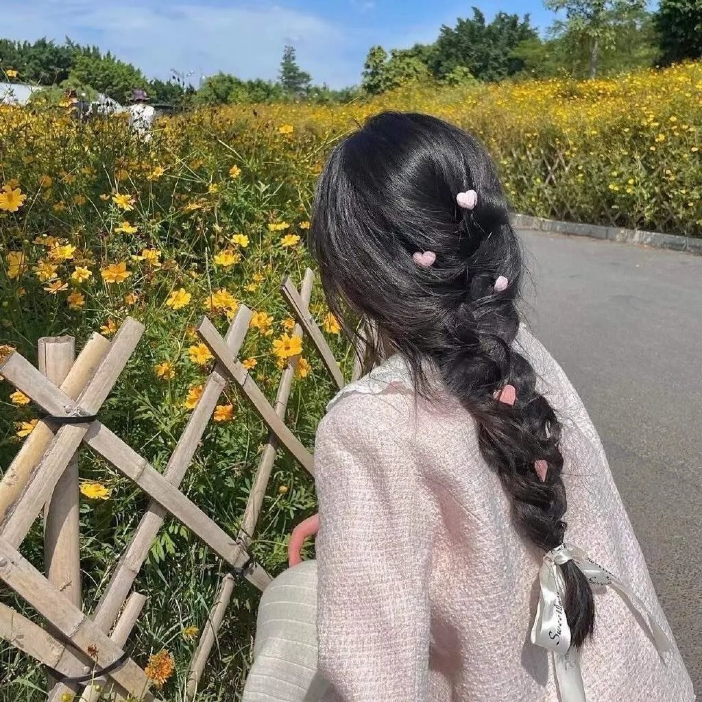 我想变成鸟，所以跳起来
